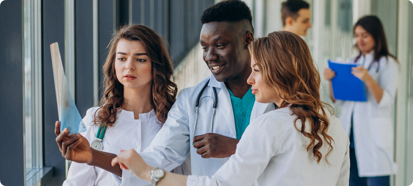 Uma plataforma preparada para apoiar a gestão de clínicas e consultórios em crescimento Uma plataforma preparada para apoiar a gestão de clínicas e consultórios em crescimento